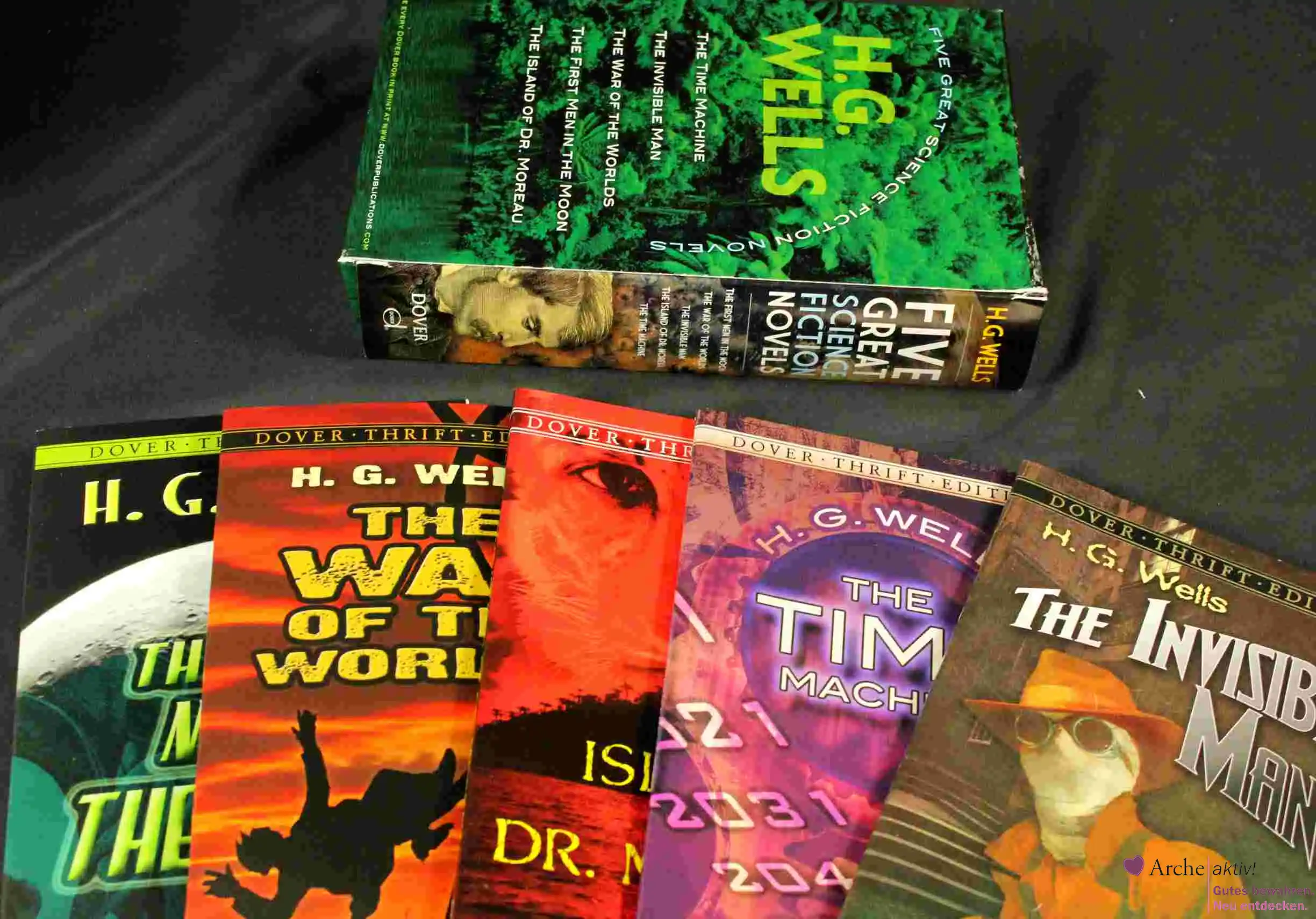 H.G. Wells Five Great Science Fiction Novels im Schuber, gebr., neuwertig