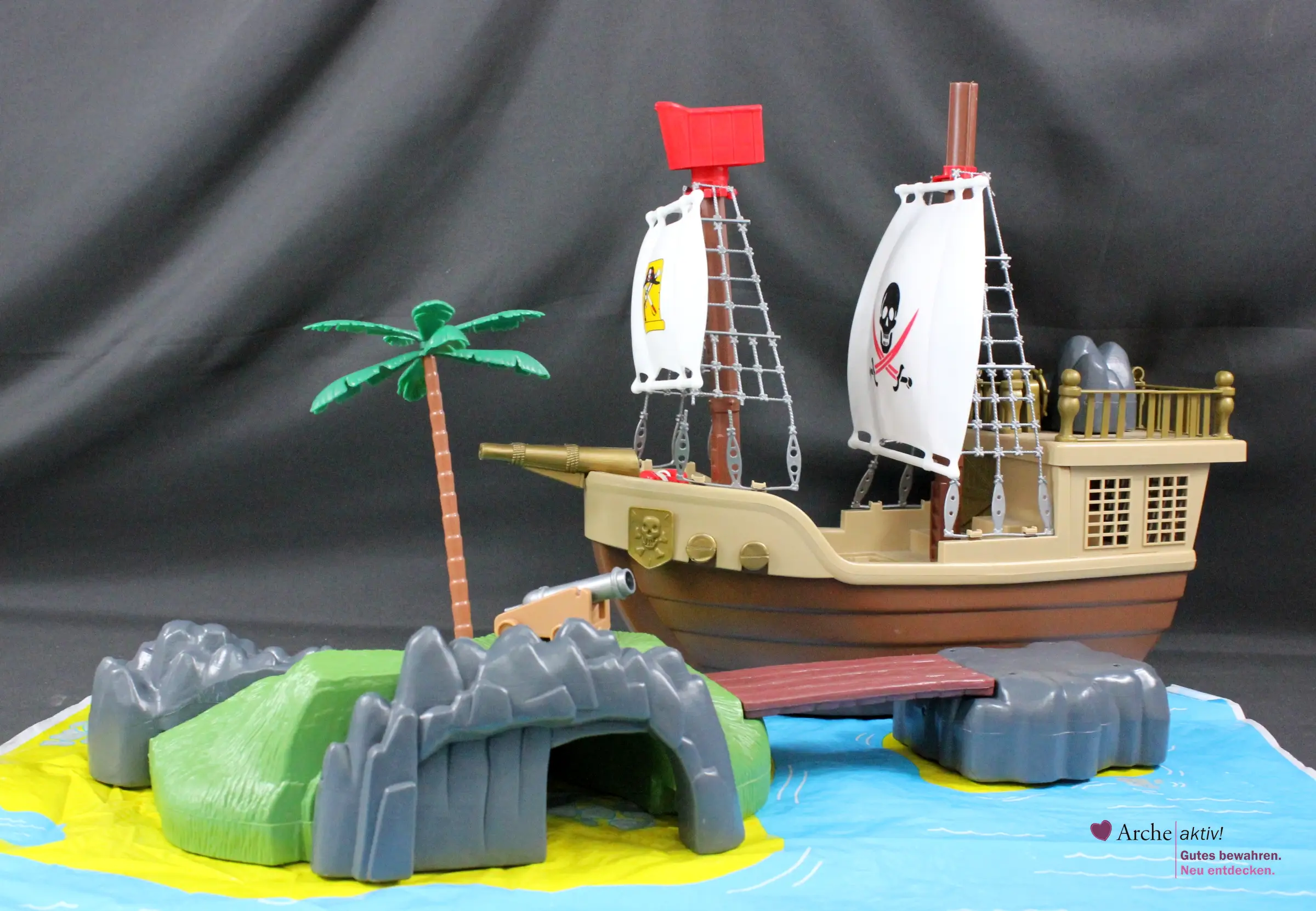 Piratenschiff mit Insel, Spielzeugset, gebraucht