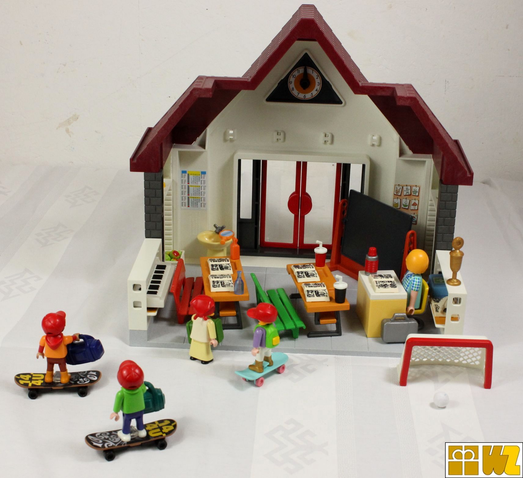 Playmobil Citylife Schulhaus/Dorfschule gebr. in gutem Zustand 