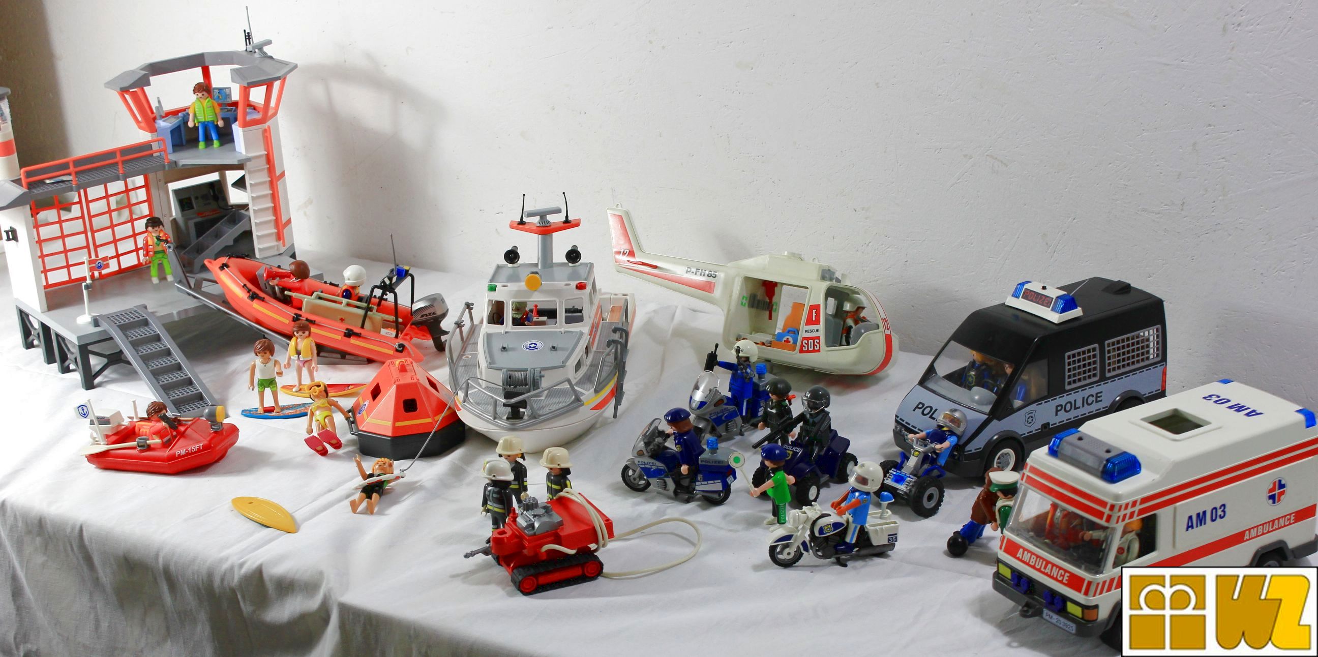 Playmobil Paket zum Thema Einsatz-/ Rettungskräfte, gebr.